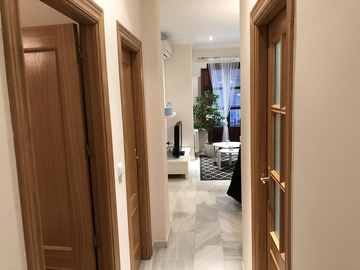 شقة غرناطة  في Ibericabeds Plaza Nueva المظهر الخارجي الصورة